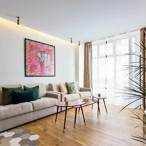 Apartment Cmg Charonne / Voltaire Iii, Paris